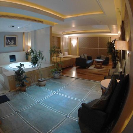 Changsing Business Motel Tainan Exterior foto