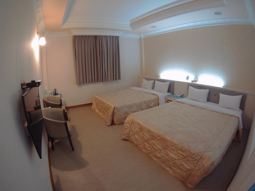 Changsing Business Motel Tainan Exterior foto
