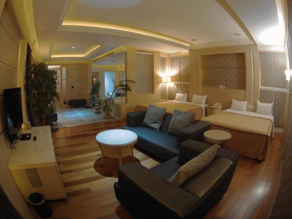 Changsing Business Motel Tainan Exterior foto