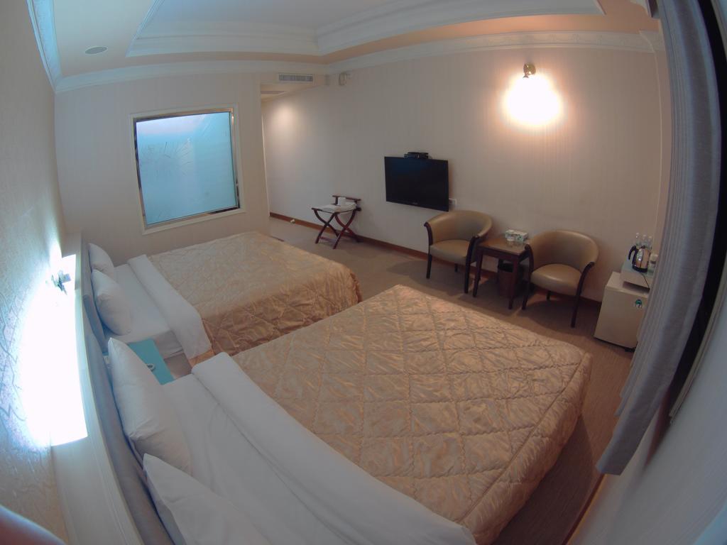 Changsing Business Motel Tainan Exterior foto