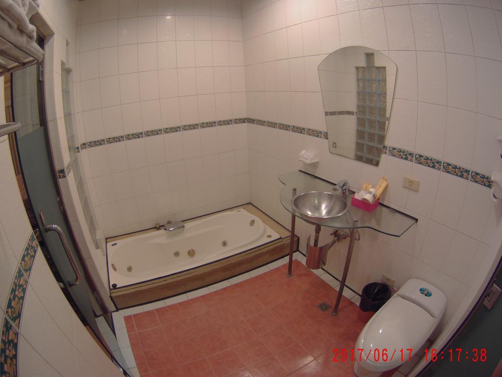 Changsing Business Motel Tainan Exterior foto